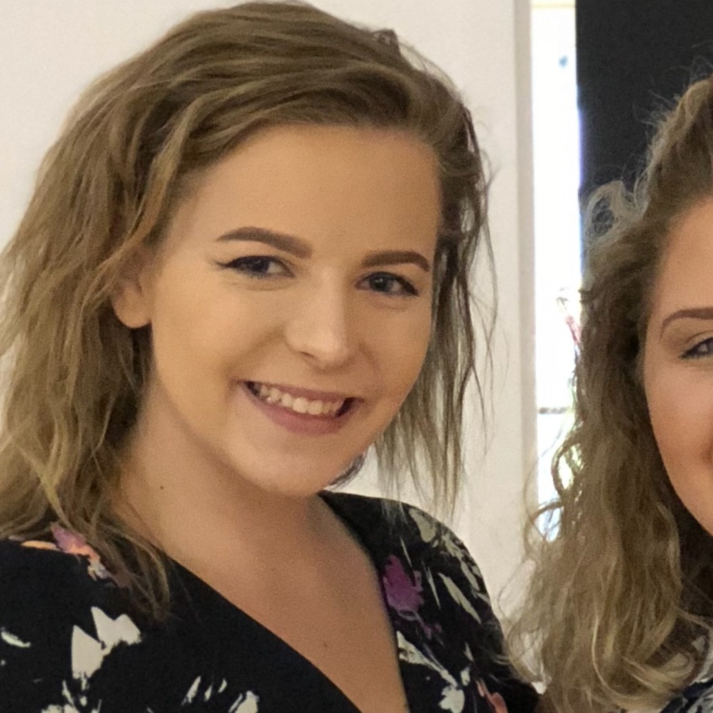 Meet your Posher, Carly